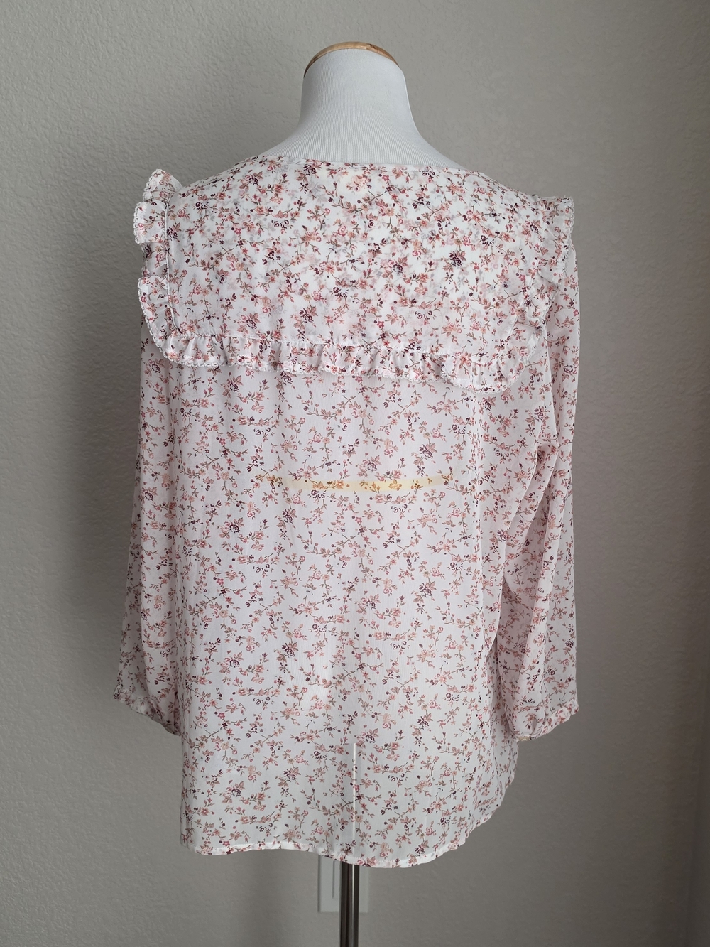GAP Floral Ruffle Blouse - Picture 5 of 10